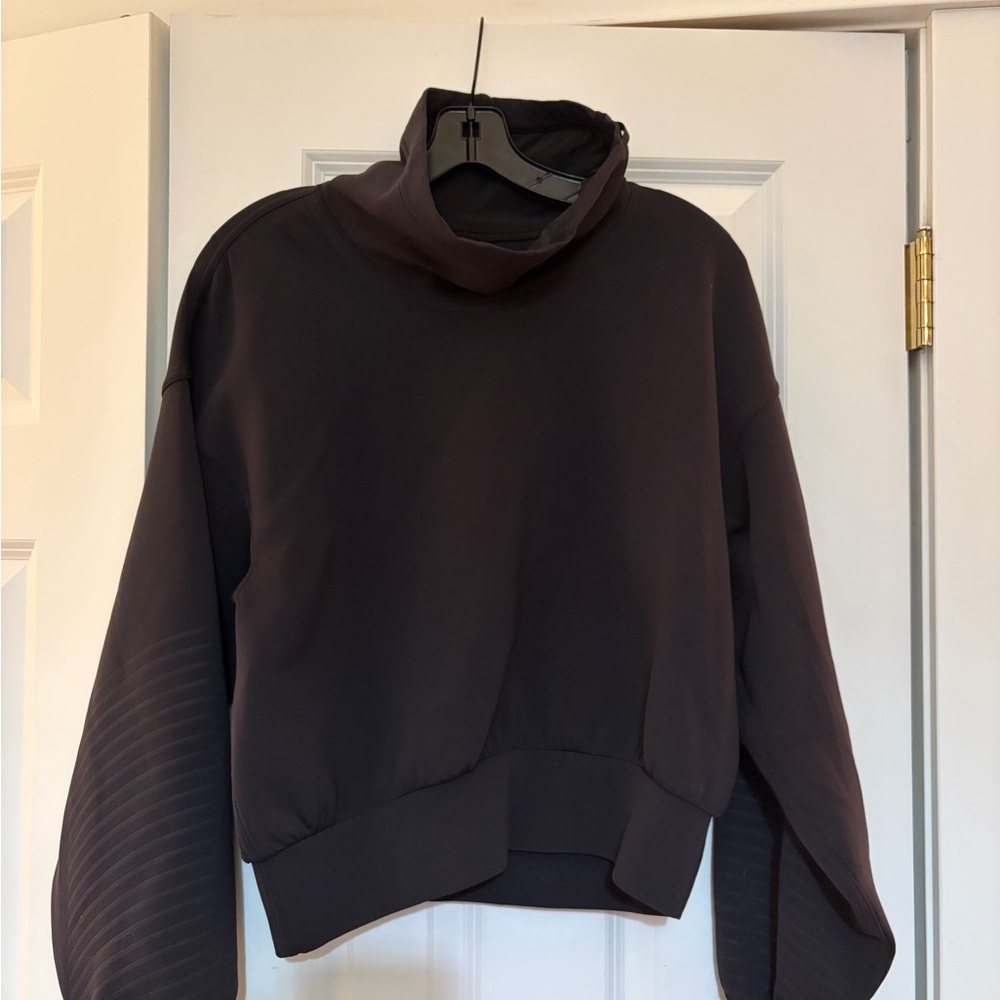 Women’s Lululemon Black Turtleneck Hoodie